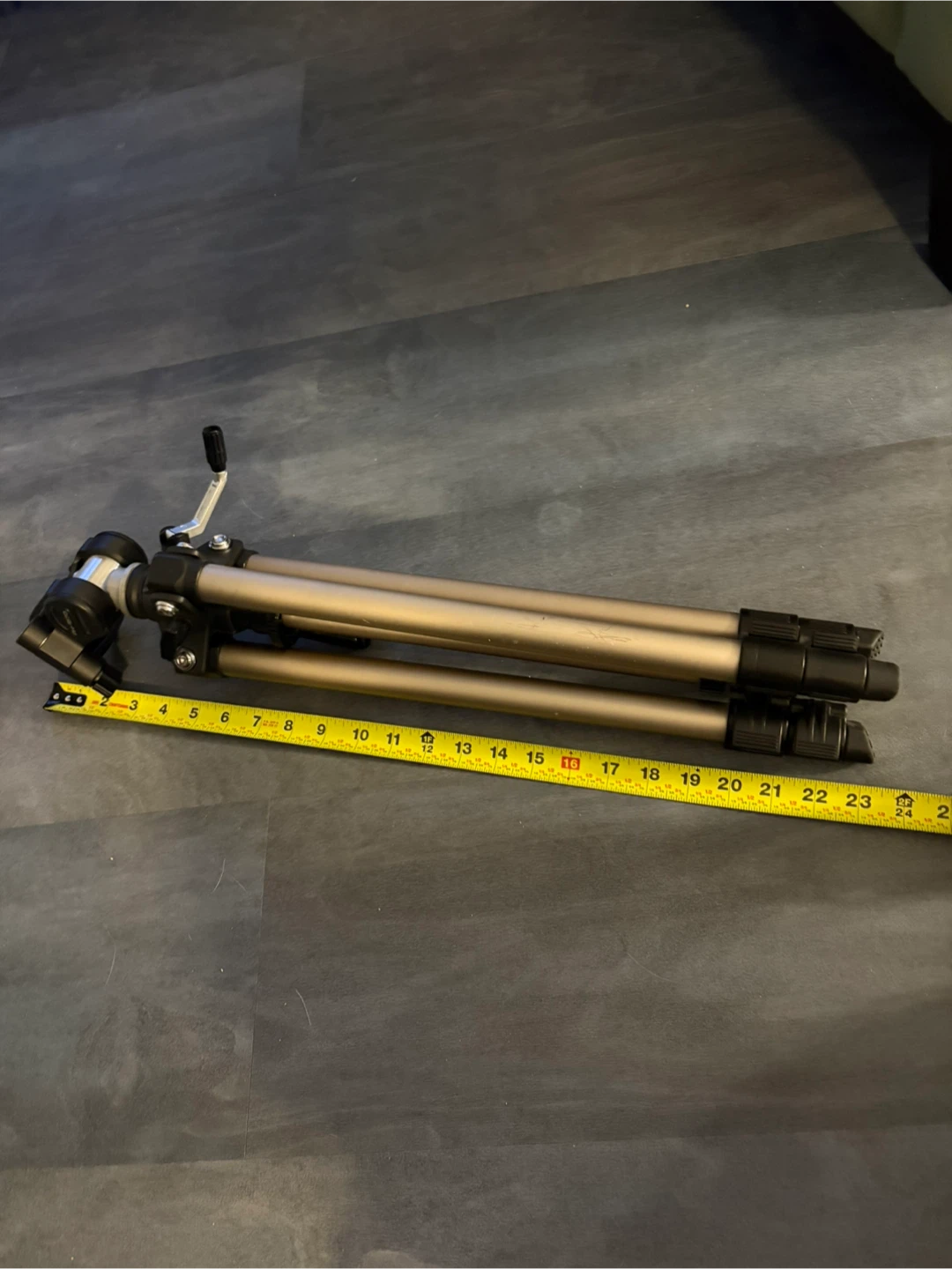 Velbon Sherpa 250 Tripod