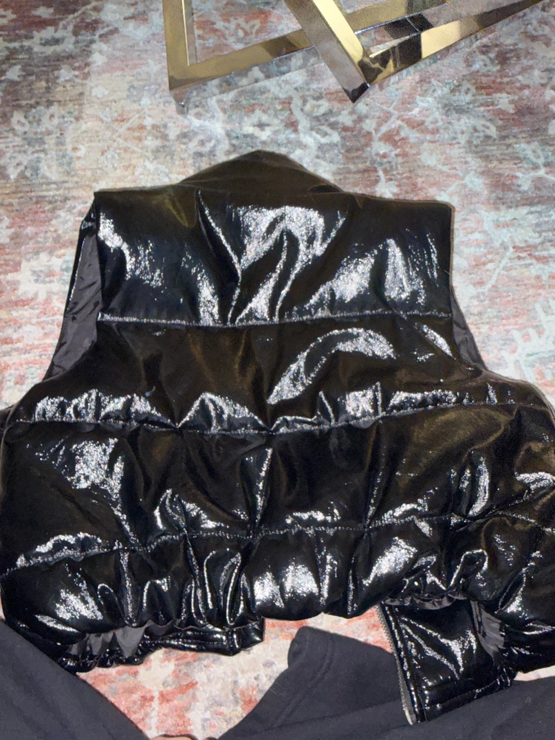 Shiny black puffer vest - photo 2