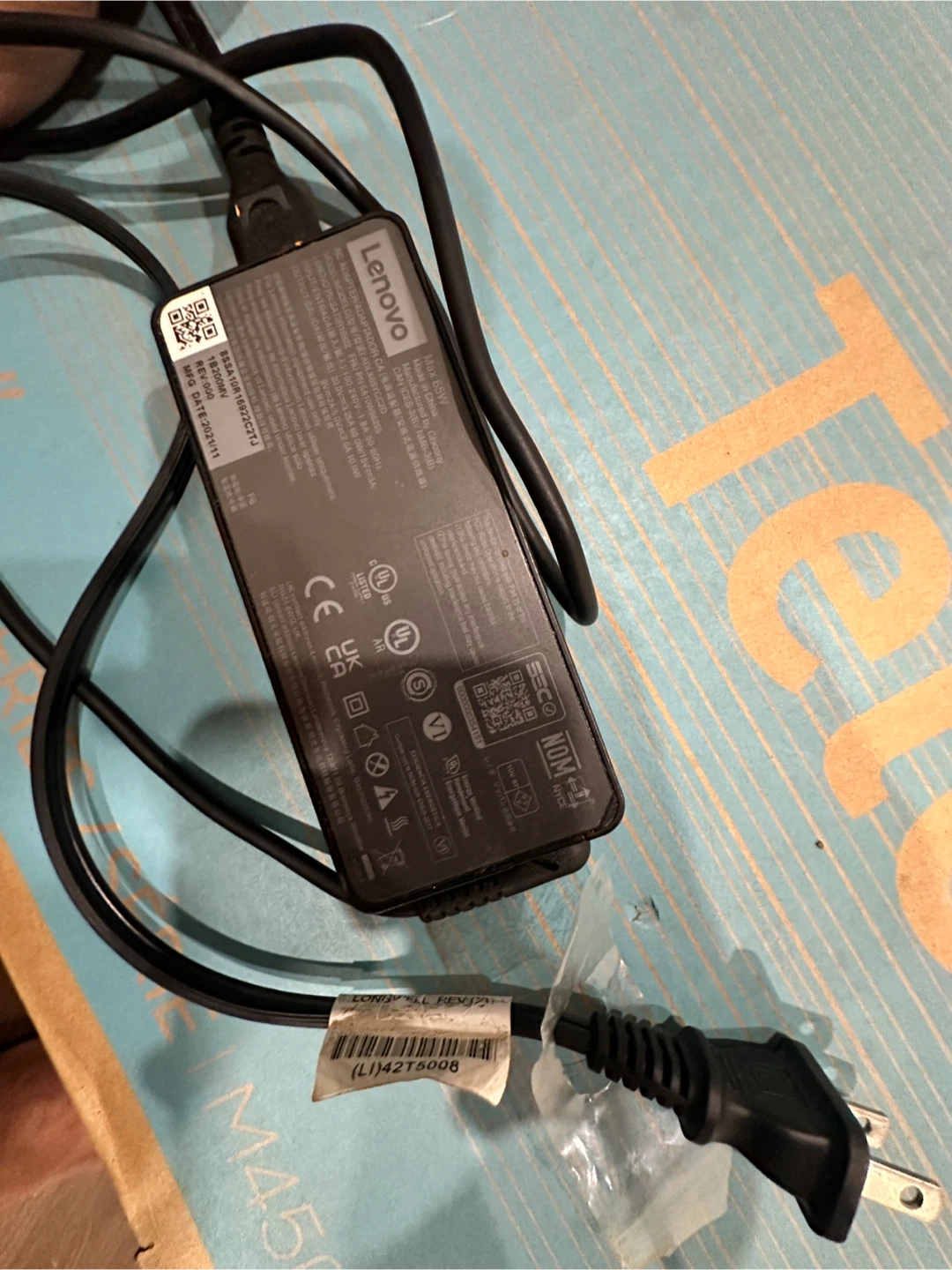 Lenovo 65W AC Adapter Charger