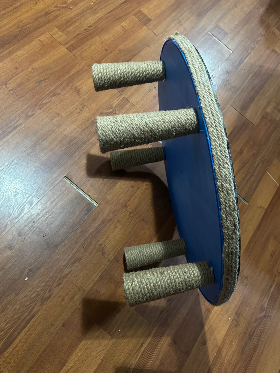 Round Stone Look Coffee Table Jute Rope Legs - photo 3