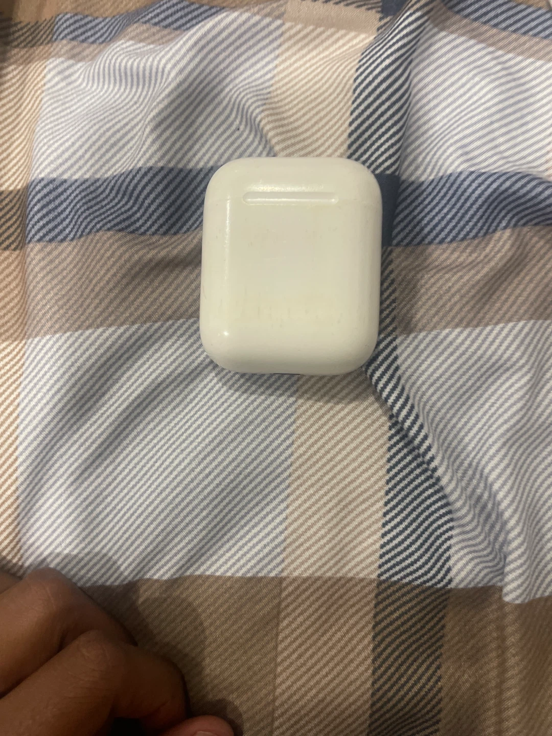 Apple AirPods (2nd Generation) Charging Case
