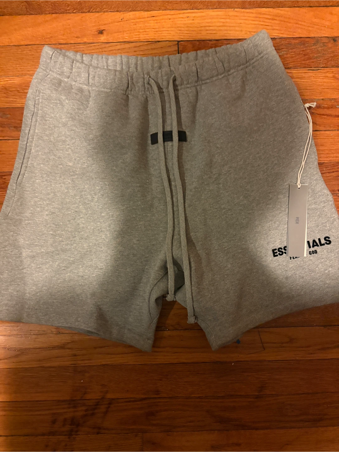 Fear of God Essentials Sweatshorts Size M Grey