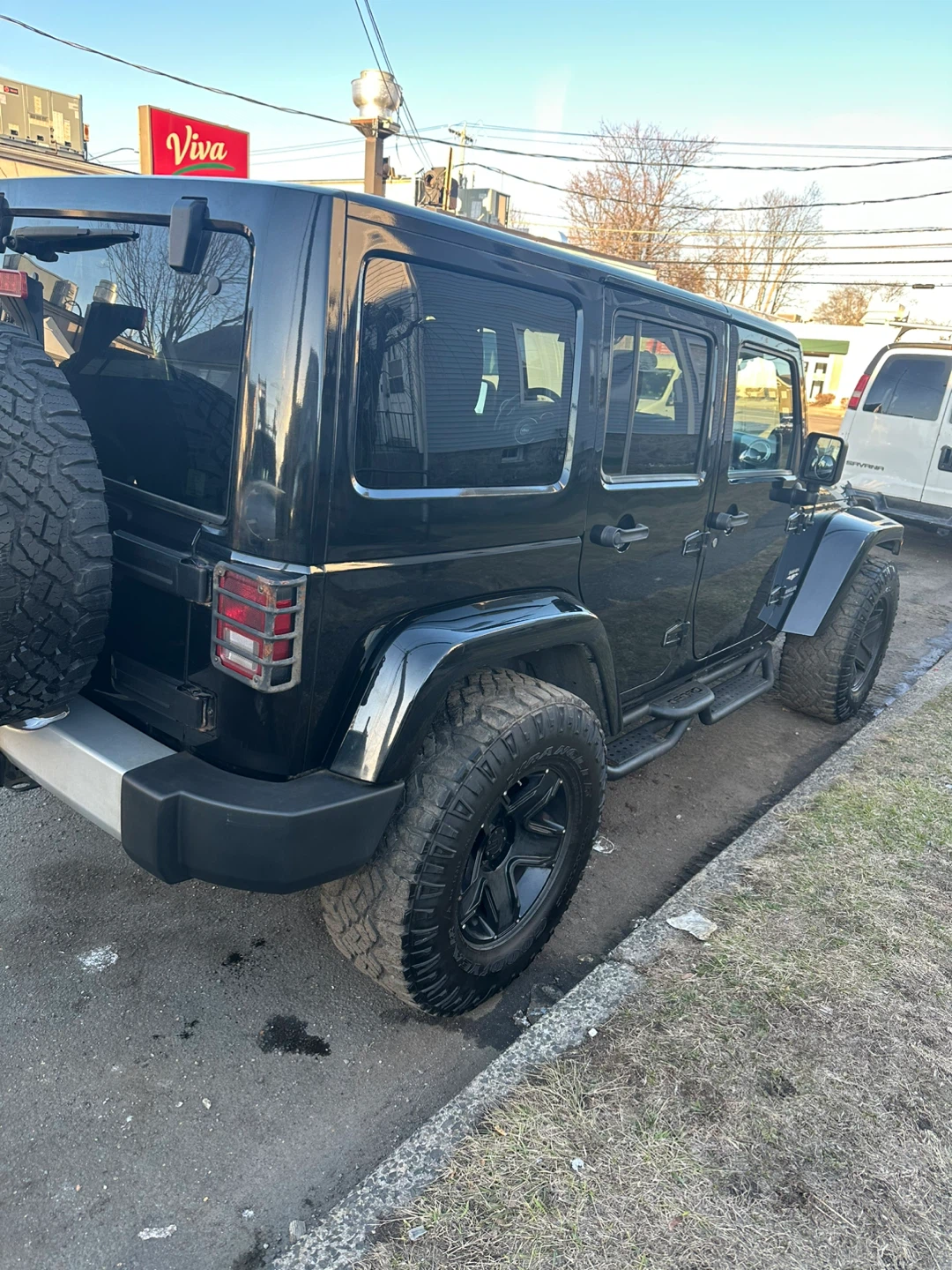 Black Jeep Wrangler 4-Door