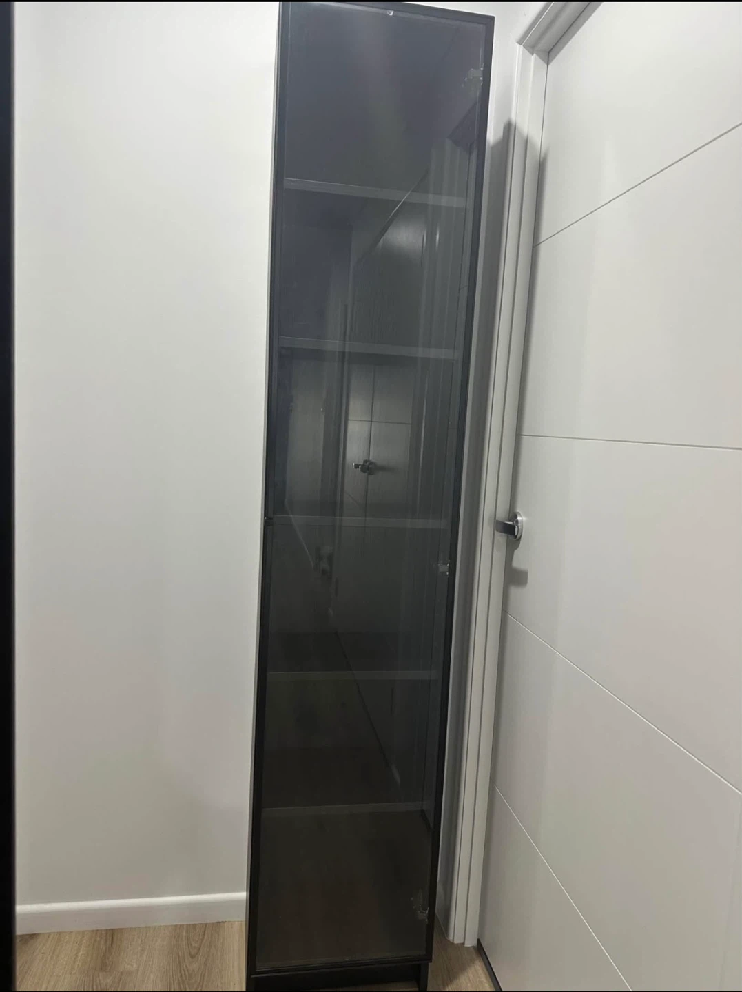 IKEA Billy bookcase with smoky glass door - photo 3