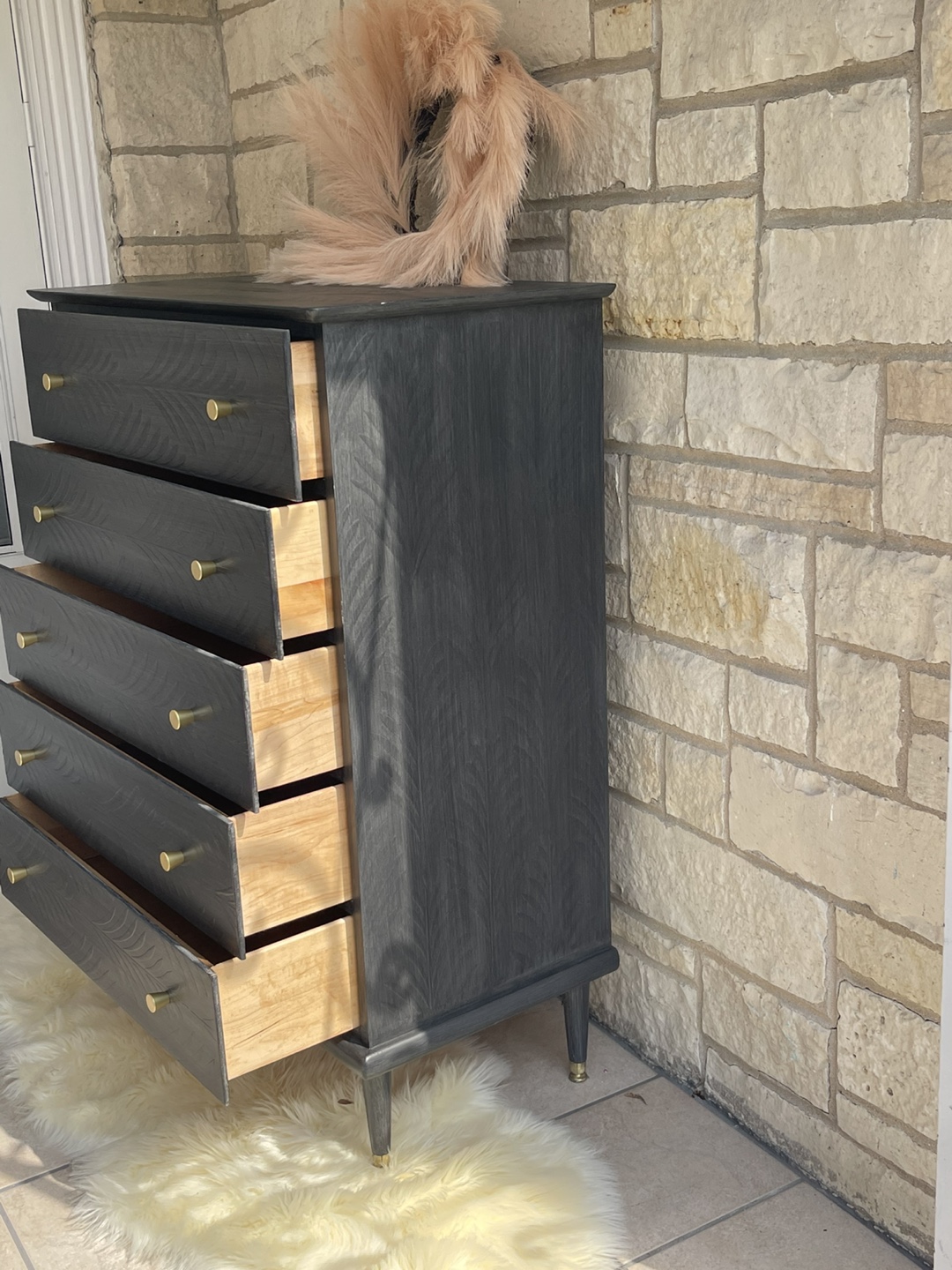 MCM 5 drawers dresser redone in Brushed Gray - photo 4
