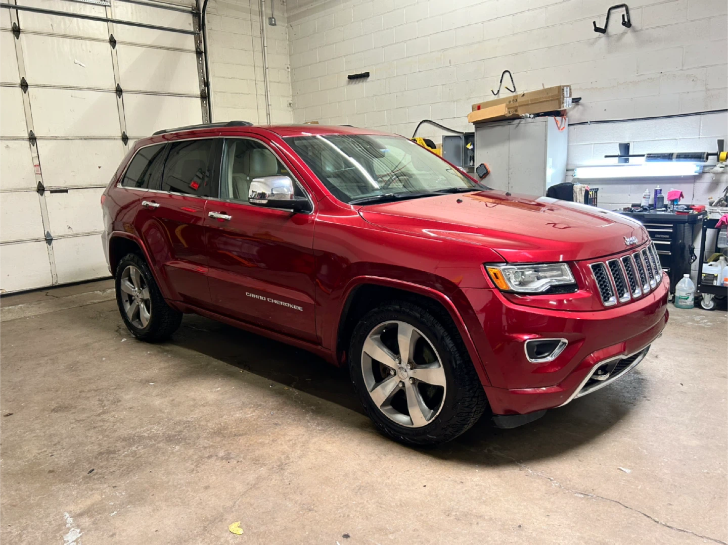 2014 Jeep Grand Cherokee Overland Red - photo 4
