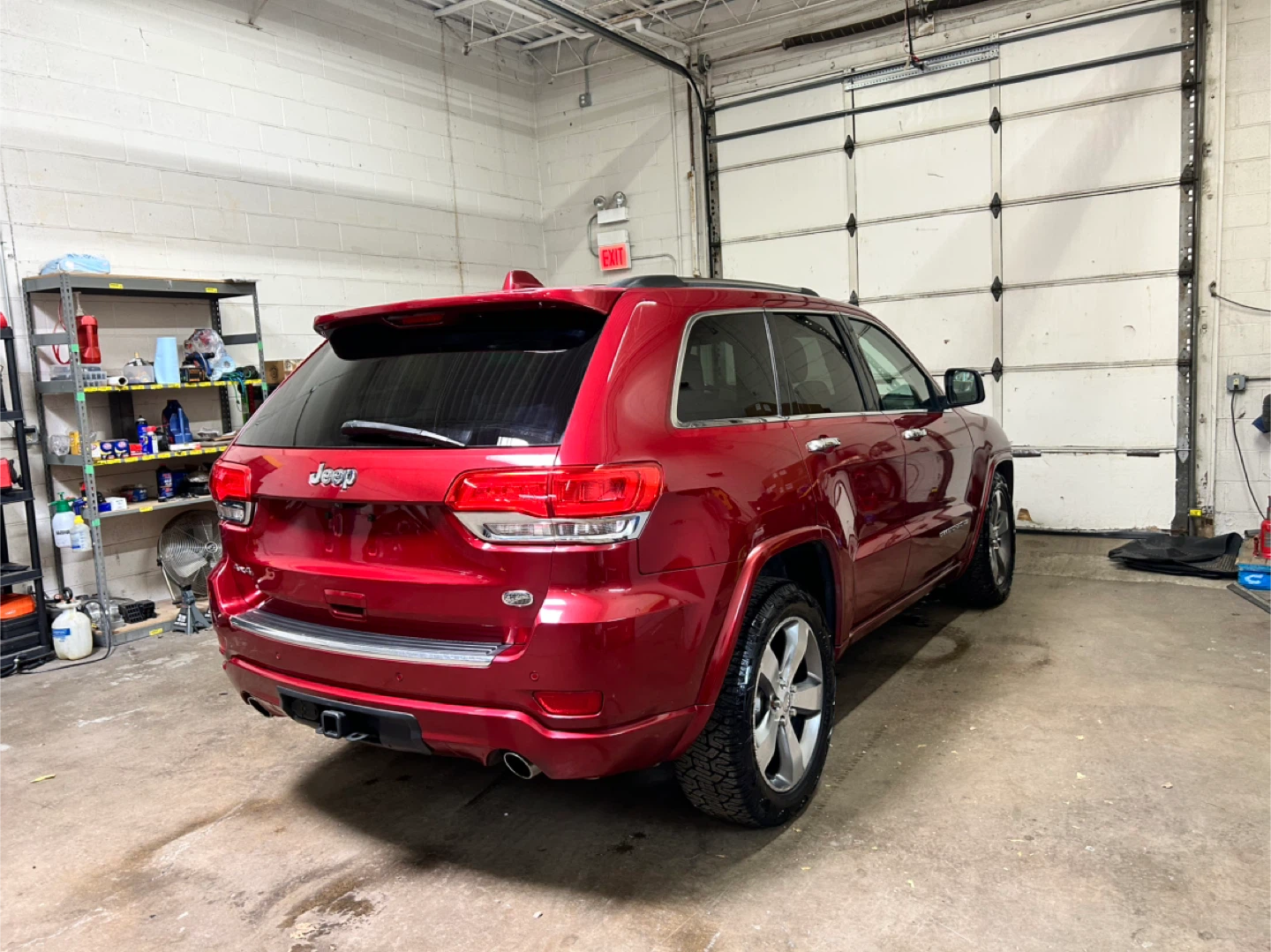2014 Jeep Grand Cherokee Overland Red - photo 2