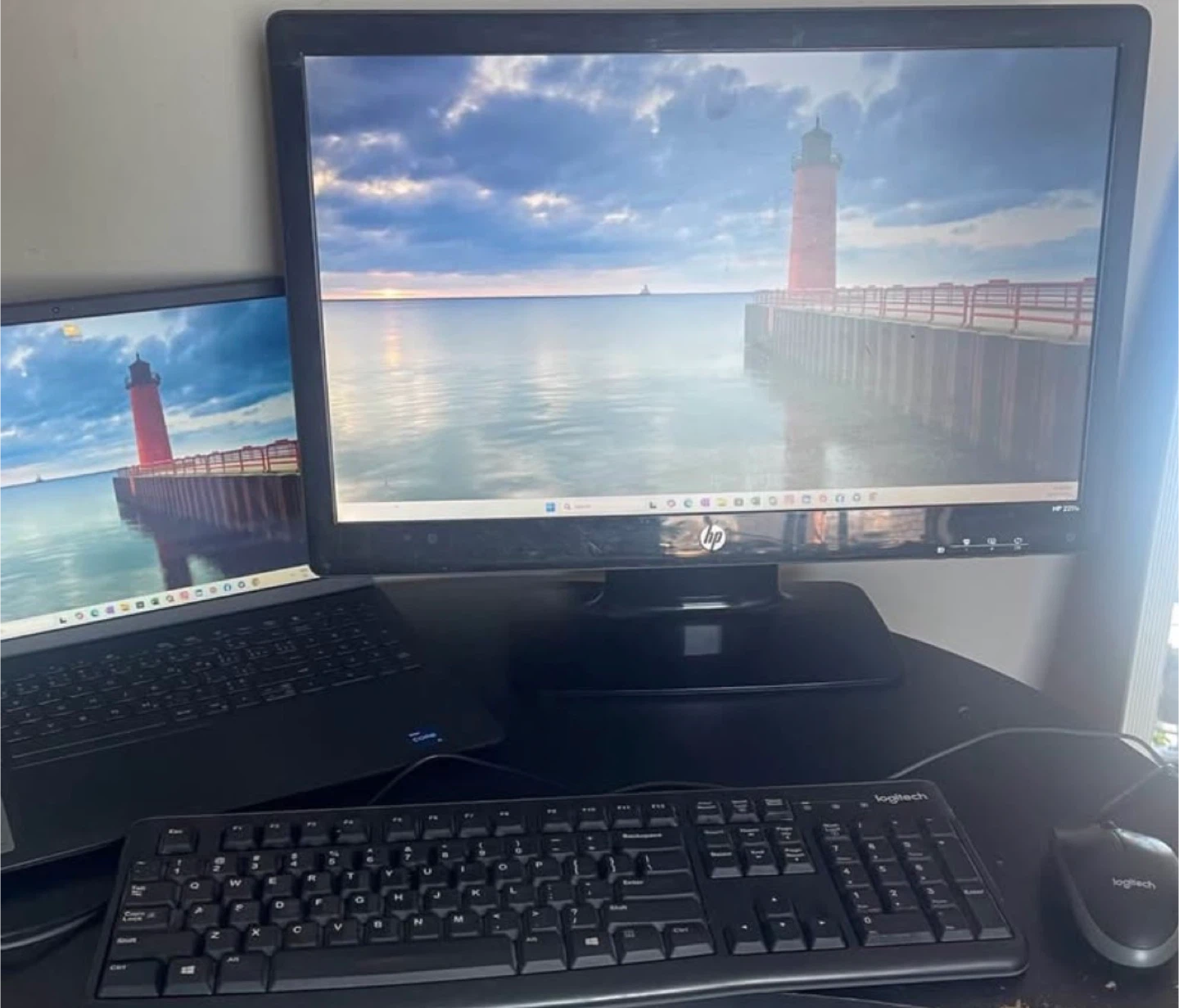 HP 23 inch Monitor with Logitech Keyboard and Mouse - photo 2