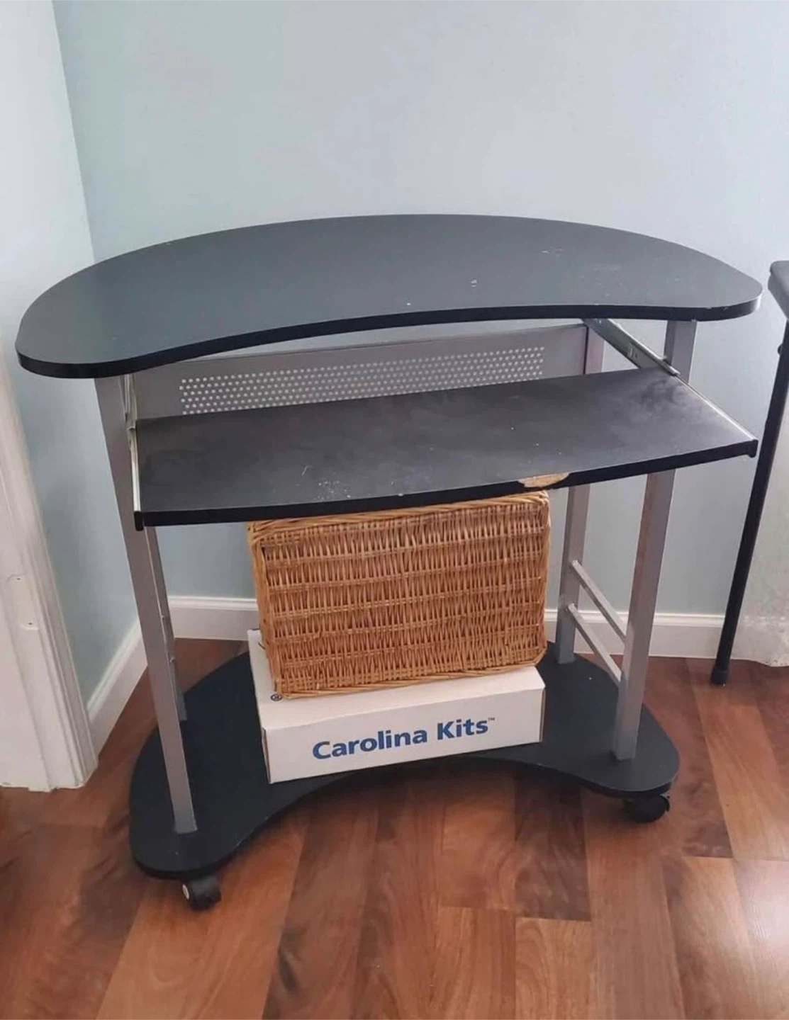 Carolina Kits Mobile Computer Desk with Keyboard Tray - photo 3