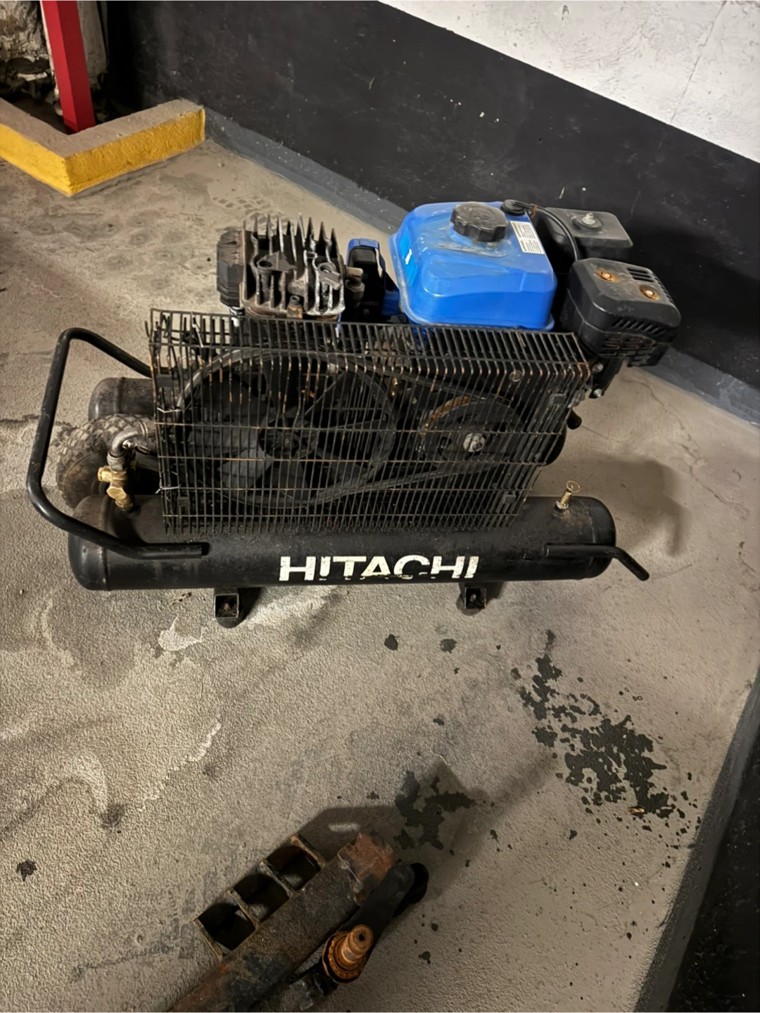 Hitachi Air Compressor