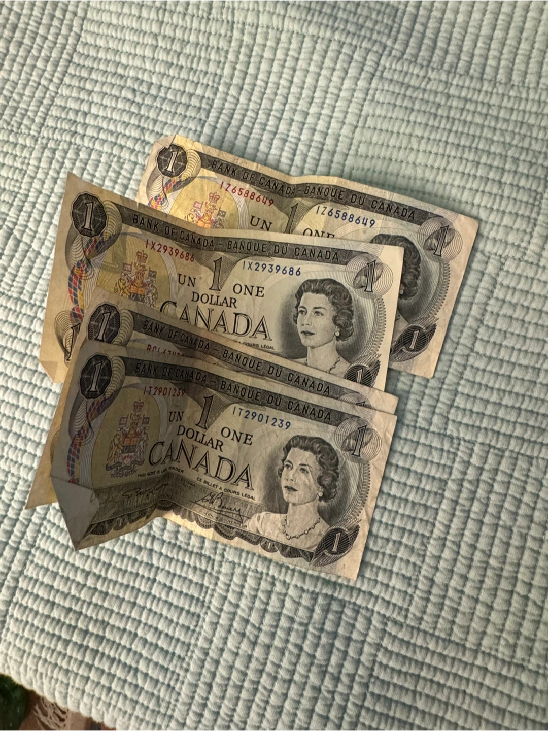 4 x Canadian $1 Bills