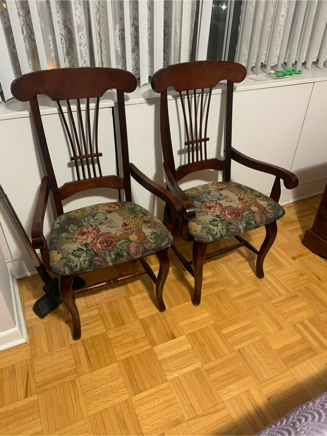 Tuesday! Wooden 11-Piece Dining Table Set, 8 Chairs and Hutch - photo 2
