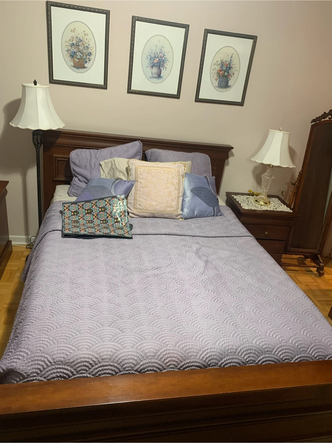 Tuesday! Solid Wood 9-Piece Bedroom Set - photo 4