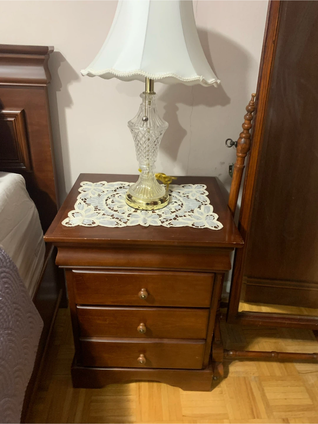 Tuesday! Solid Wood 9-Piece Bedroom Set - photo 5