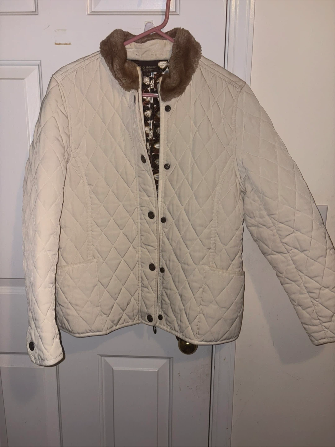 Workshop Beige V-Neck Sweater - photo 2