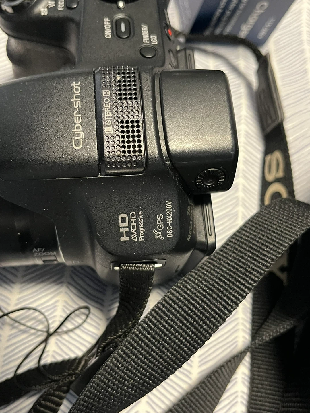 Sony Cyber-shot DSC-HX200V Digital Camera with Accessories - photo 2