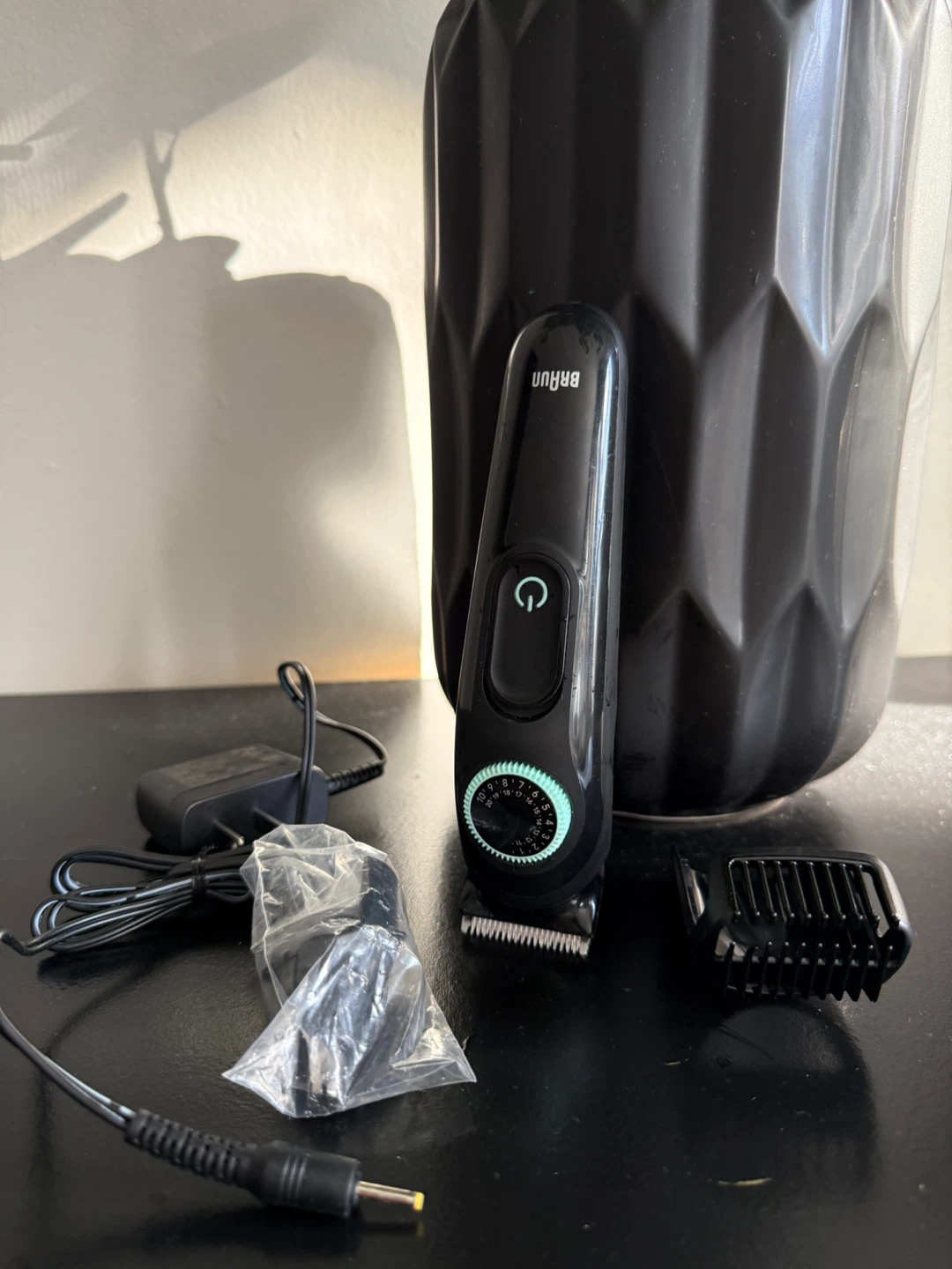 LIKE NEW Braun Series 5 Waterproof Beard Trimmer