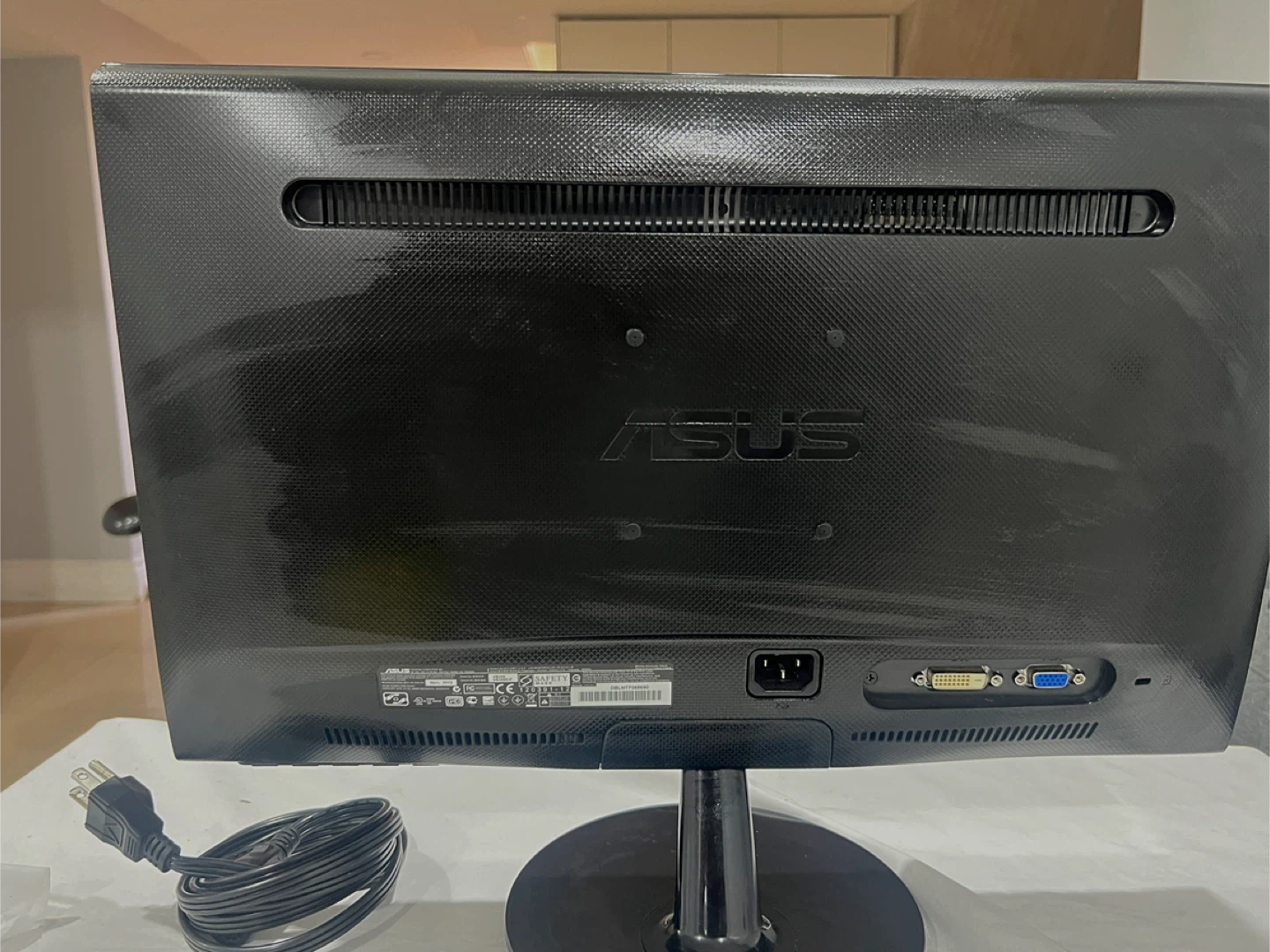ASUS 20-inch Computer Monitor - photo 2