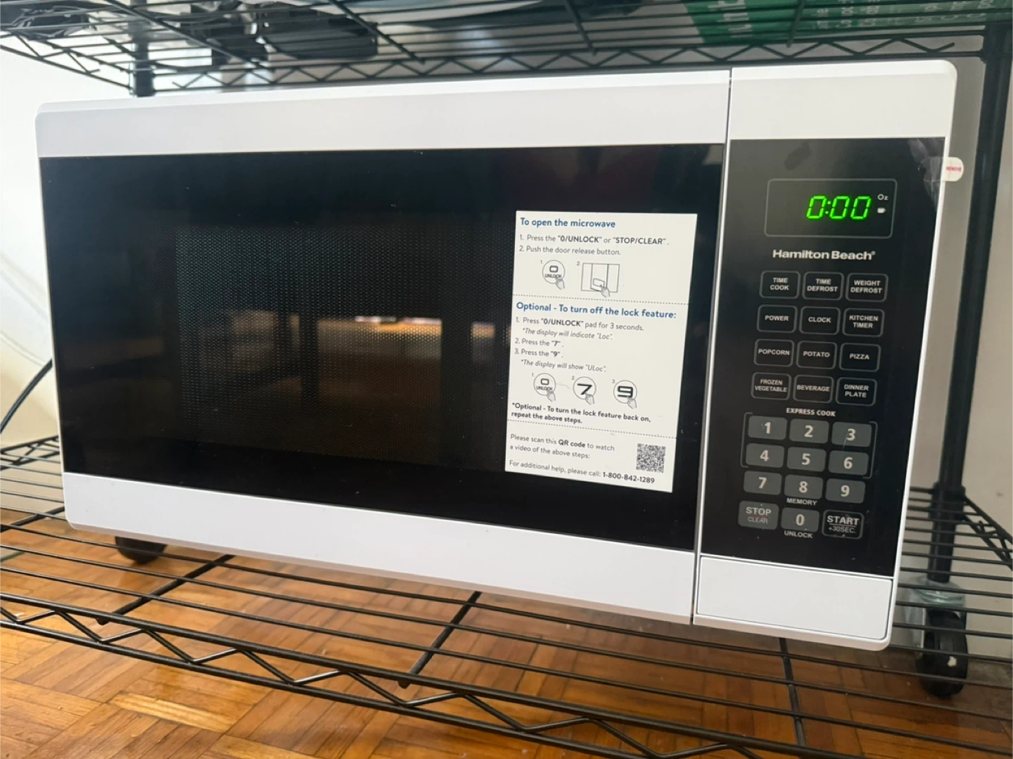 Hamilton Beach White Microwave - photo 2