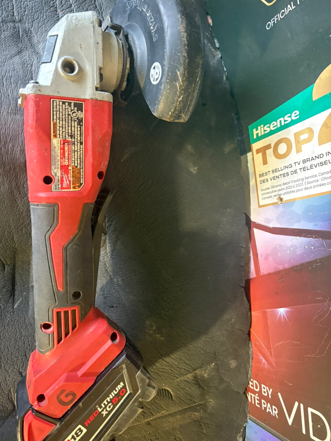 Milwaukee M18 18V Fuel Cordless Angle Grinder - photo 3