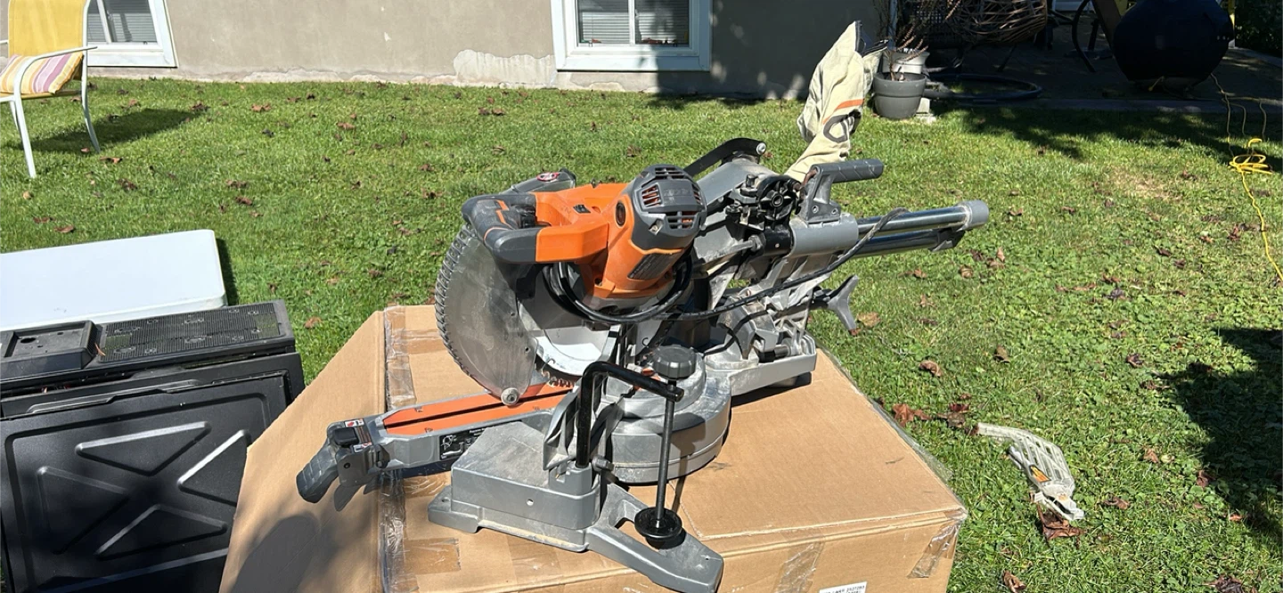 Ridgid 10-Inch Sliding Compound Miter Saw - photo 4