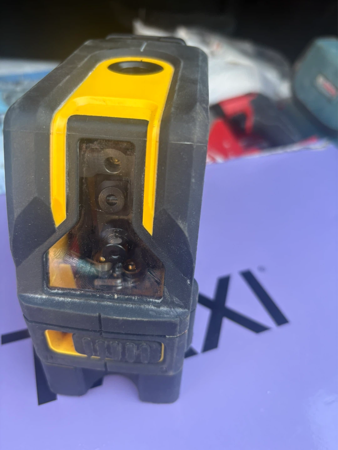 DeWalt DW0822 Cross Line/Plumb Spot Combination Laser Type 2 - photo 3