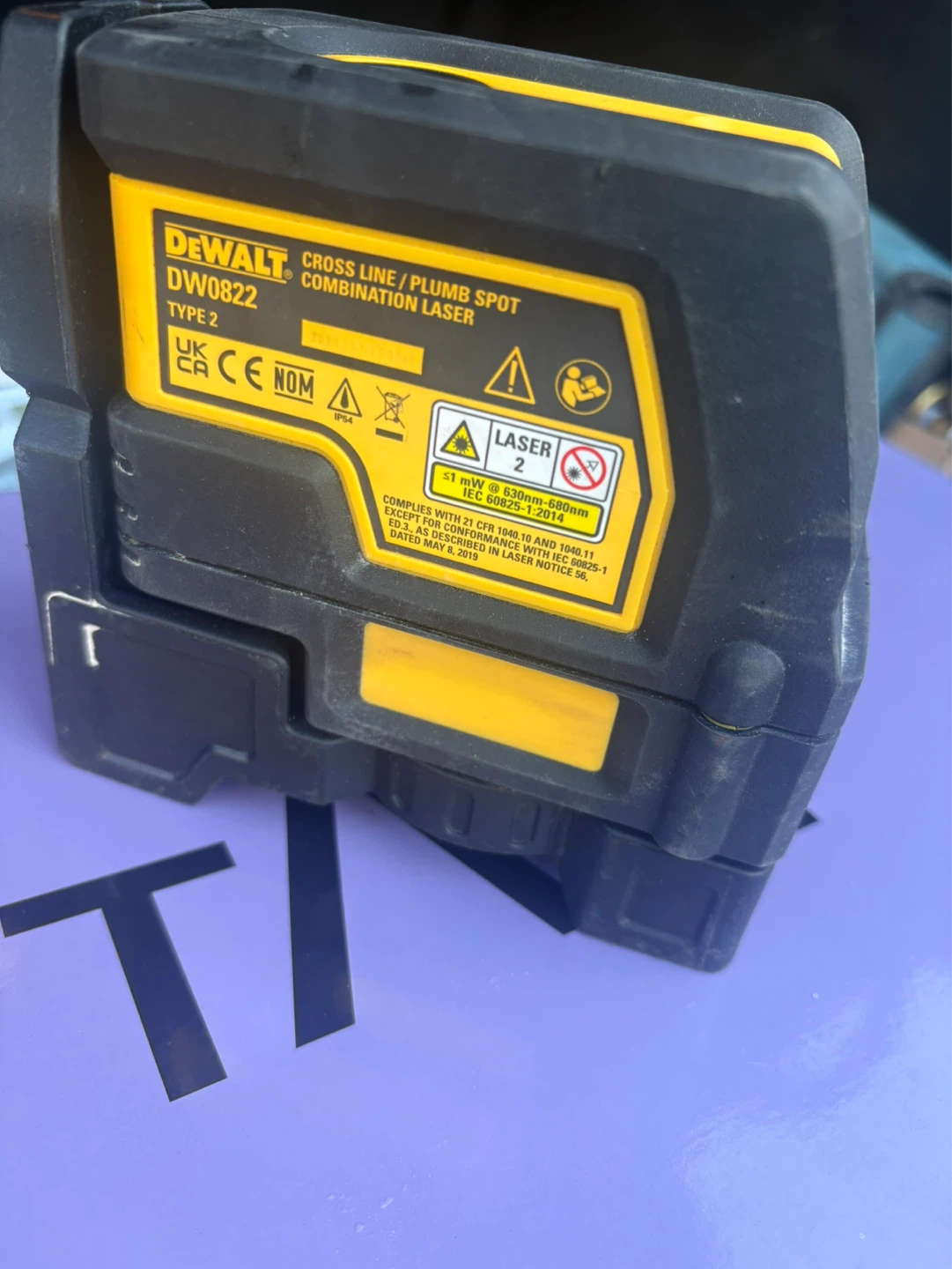DeWalt DW0822 Cross Line/Plumb Spot Combination Laser Type 2 - photo 4