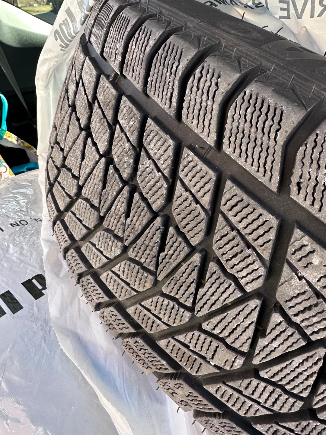 Set of 4 275/45R20 Winter Tire and Wheel - photo 3