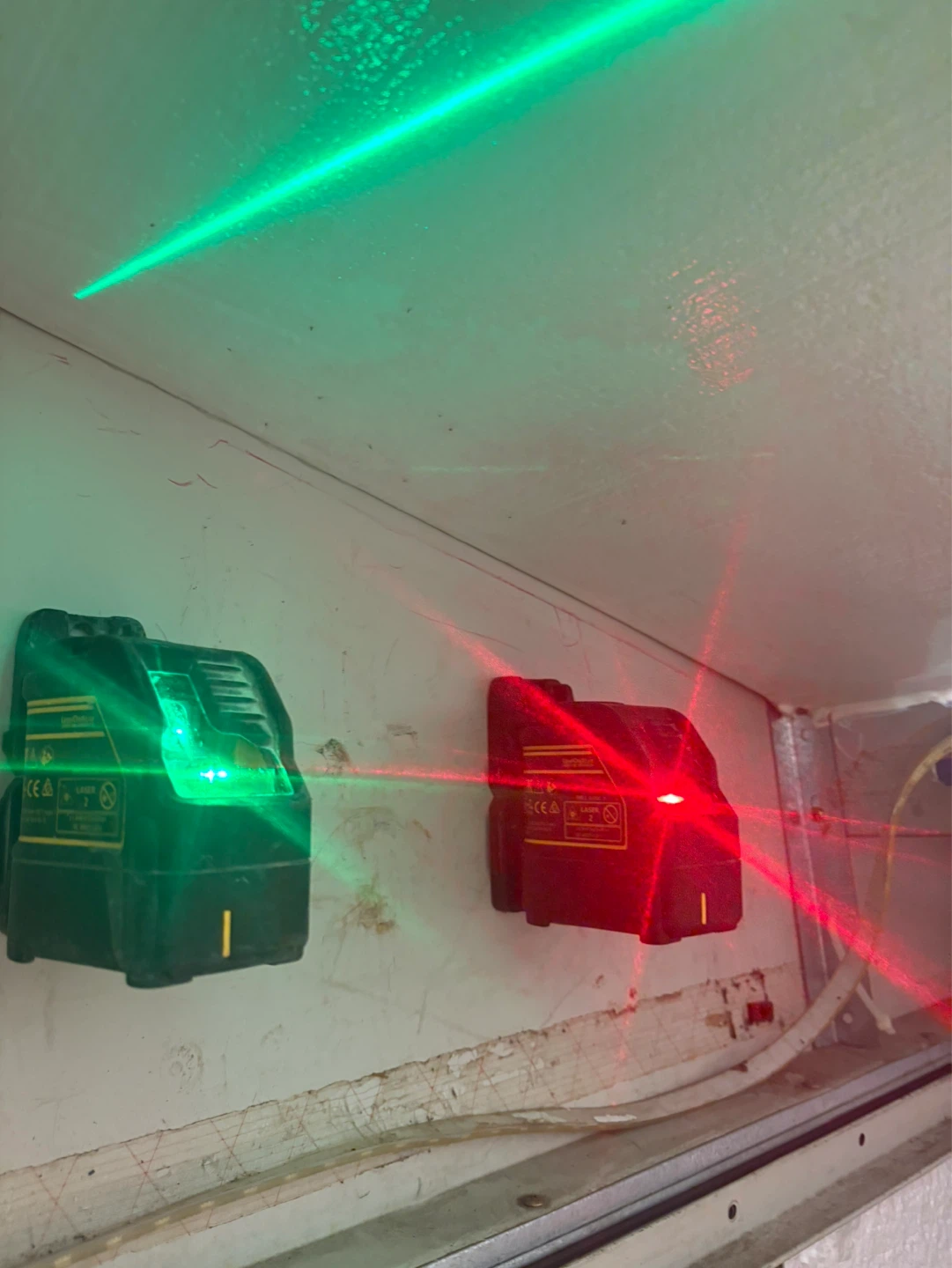 DEWALT Laser Level - photo 3