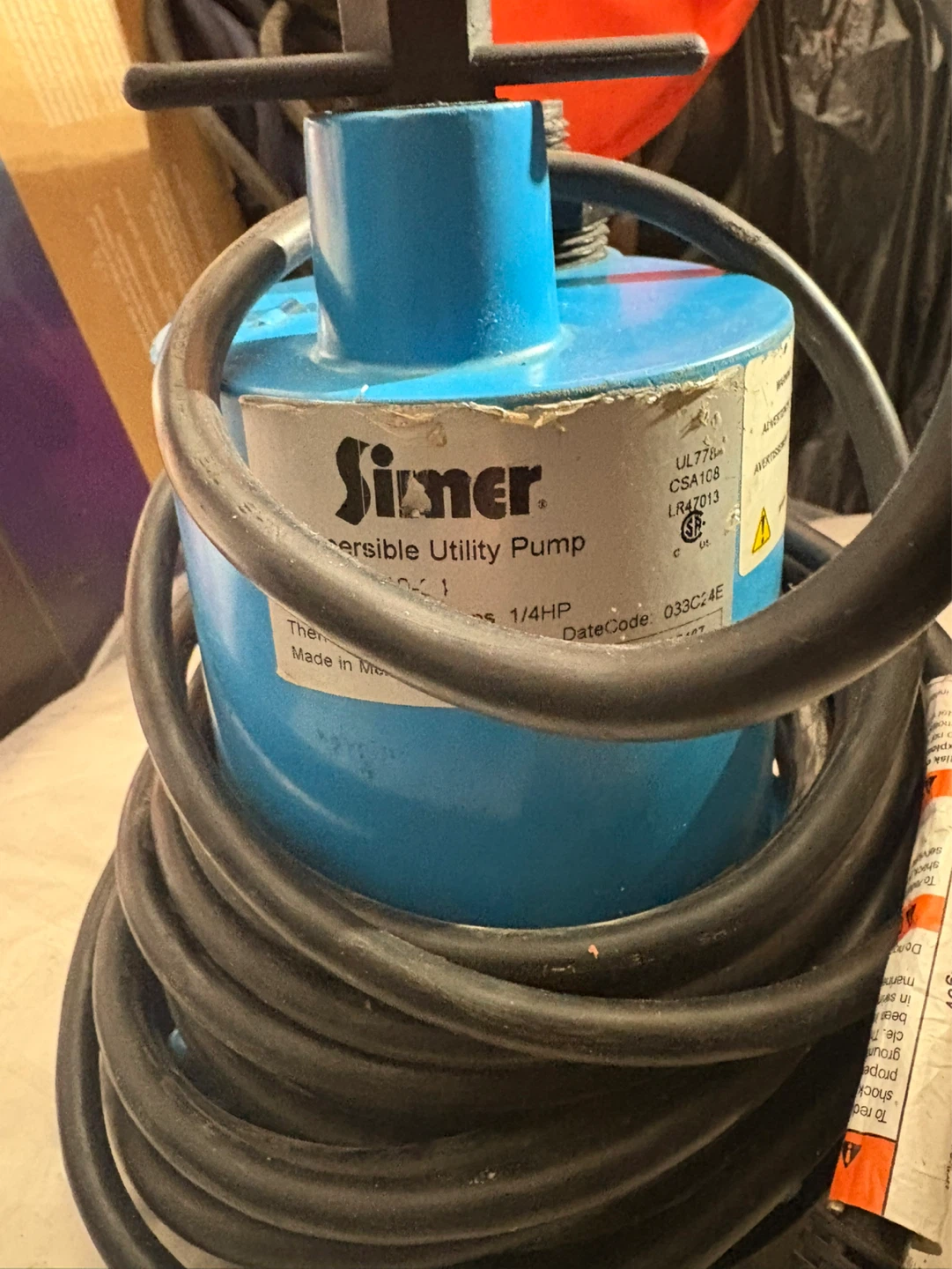 Simer 1/4HP Submersible Utility Pump