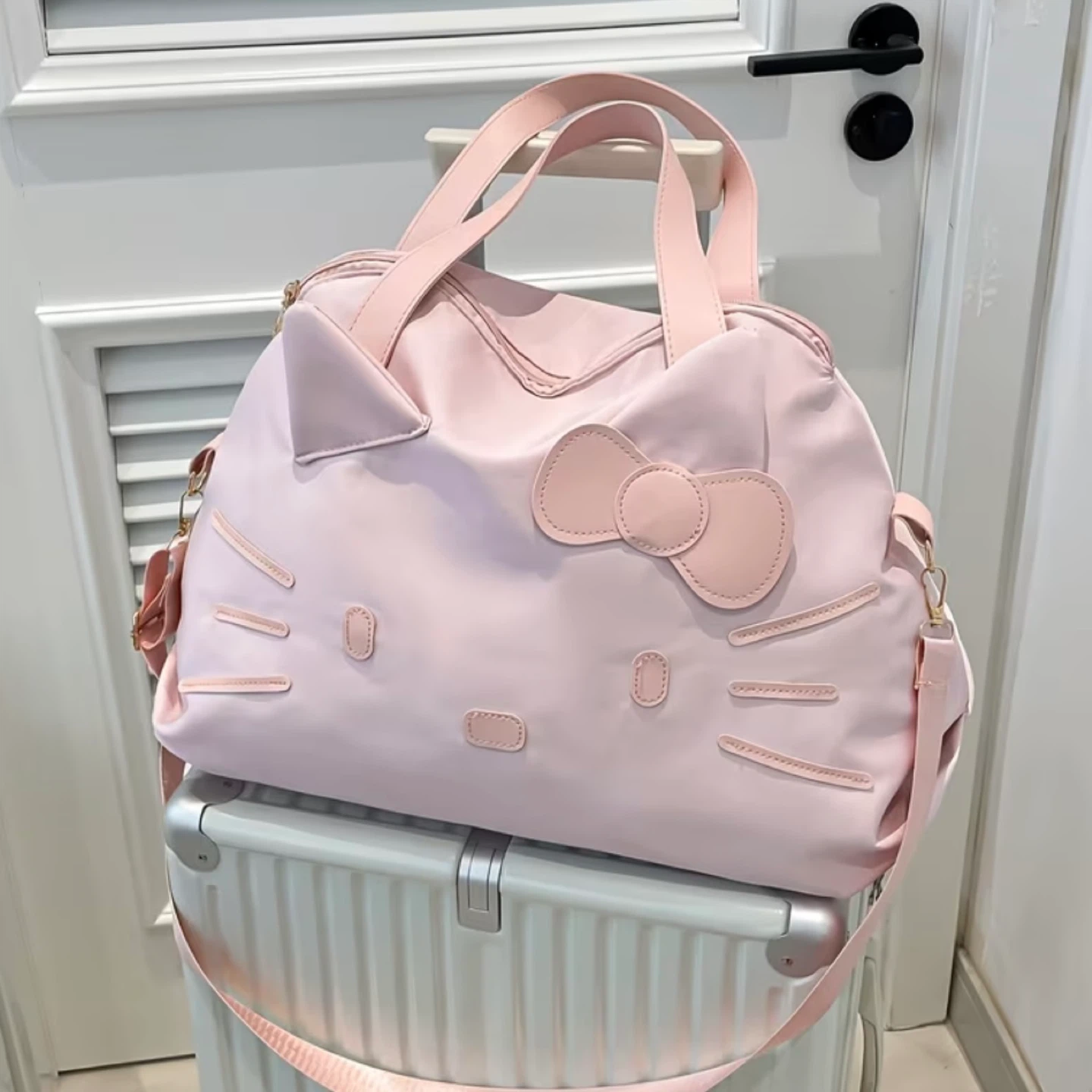 HELLO KITTY Baby Pink Nylon Travel Tote Bag Extra Large