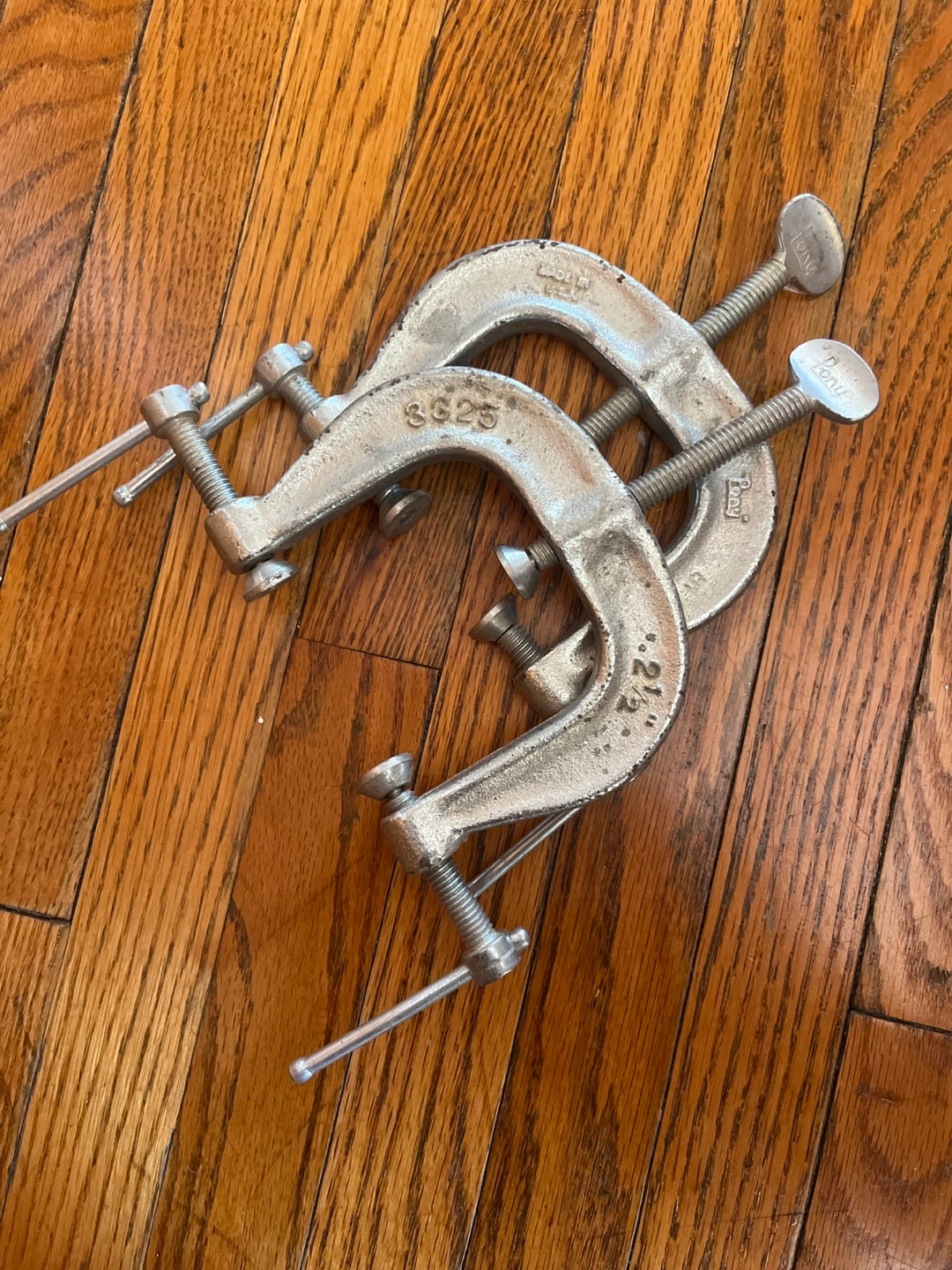 2 C-Clamps - 2.5 inch 🥕