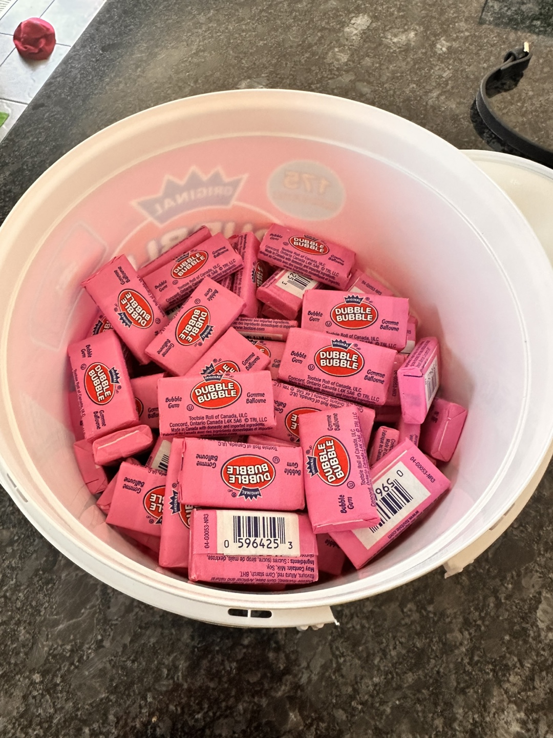 Free Original Bubble Gum Bucket - photo 2