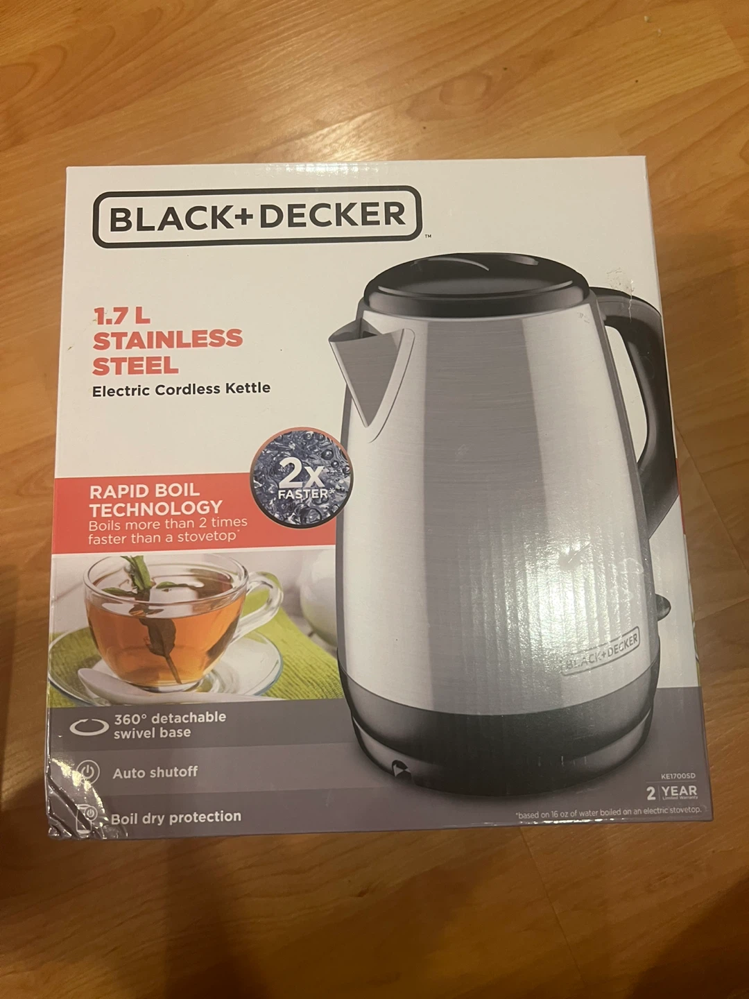 BLACK+DECKER 1.7L Stainless Steel Electric Cordless Kettle