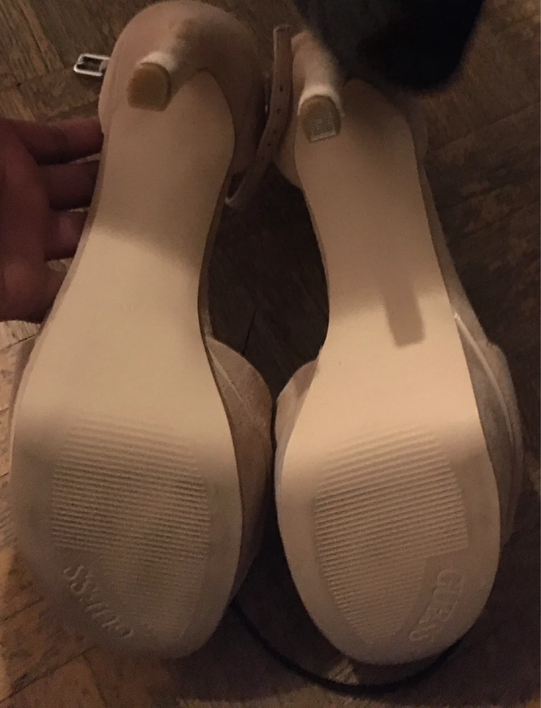 Guess Women's Tan Suede Heels - photo 3