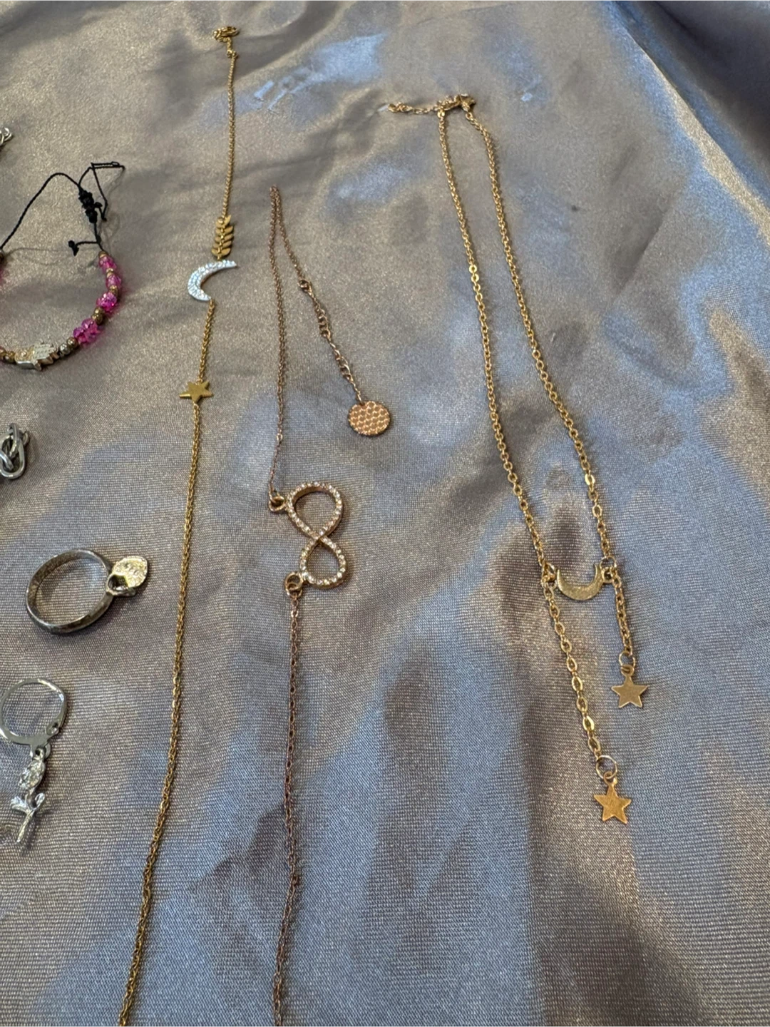 Assorted Fashion Jewelry Lot 1 - photo 2