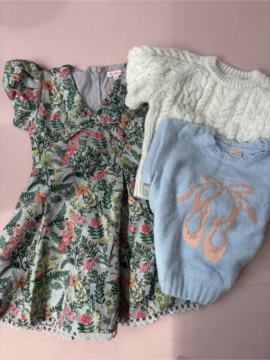 Bundle of toddler girl clothes