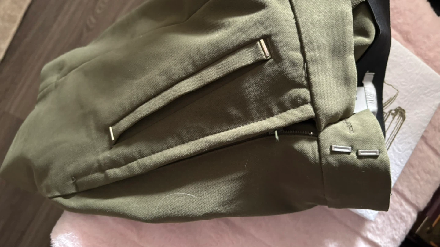 H&M Green High Waisted Shorts Size 6 - photo 4