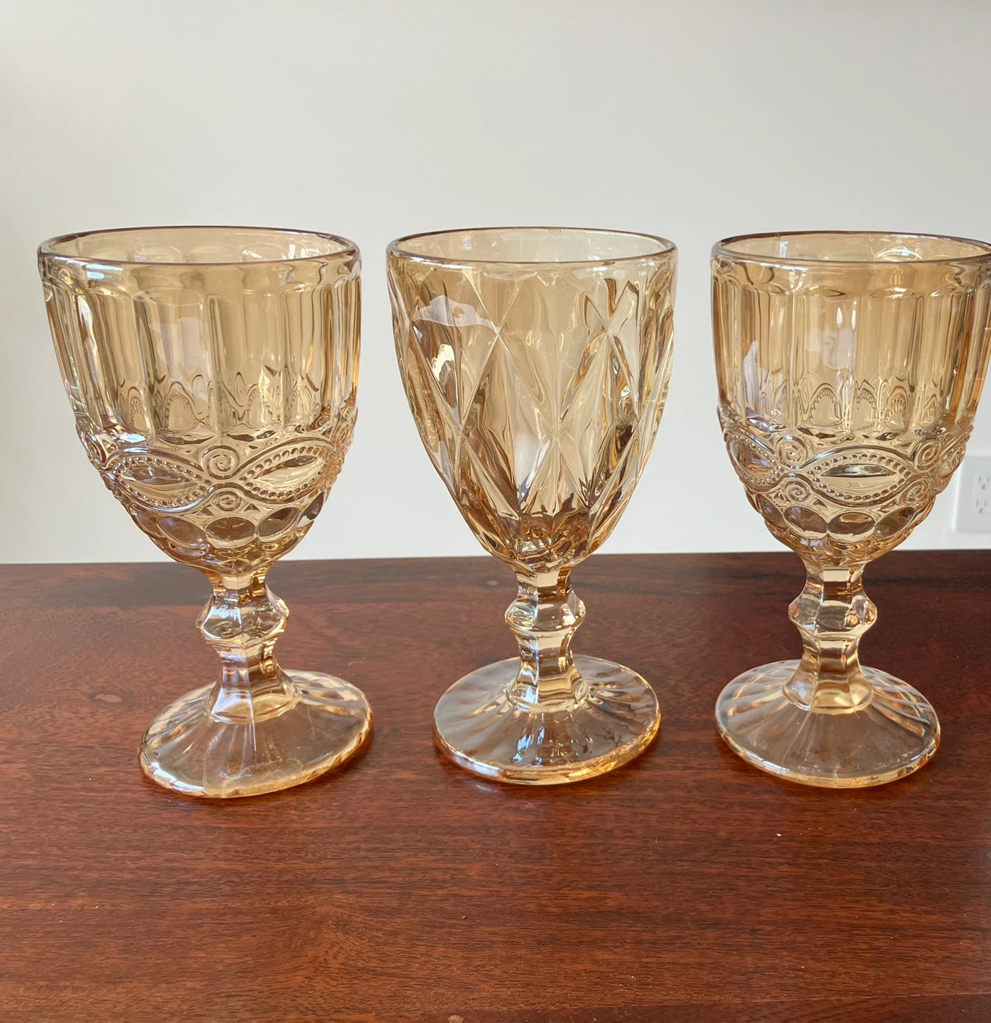 3 Amber glass goblets - photo 3