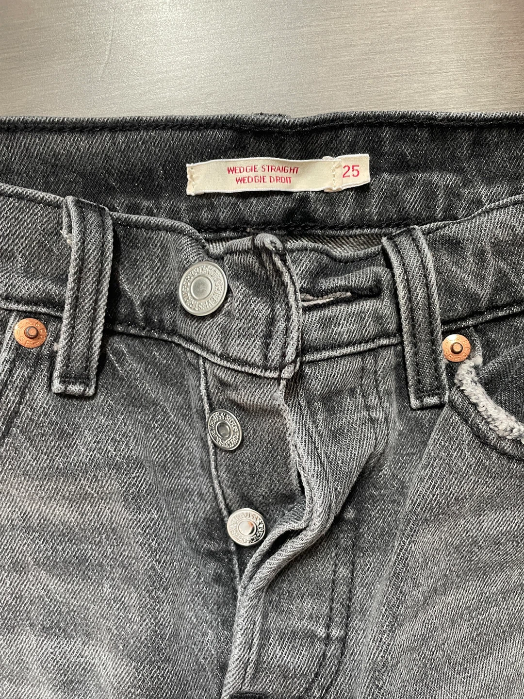 Levi's Wedgie Straight Jeans Size 25