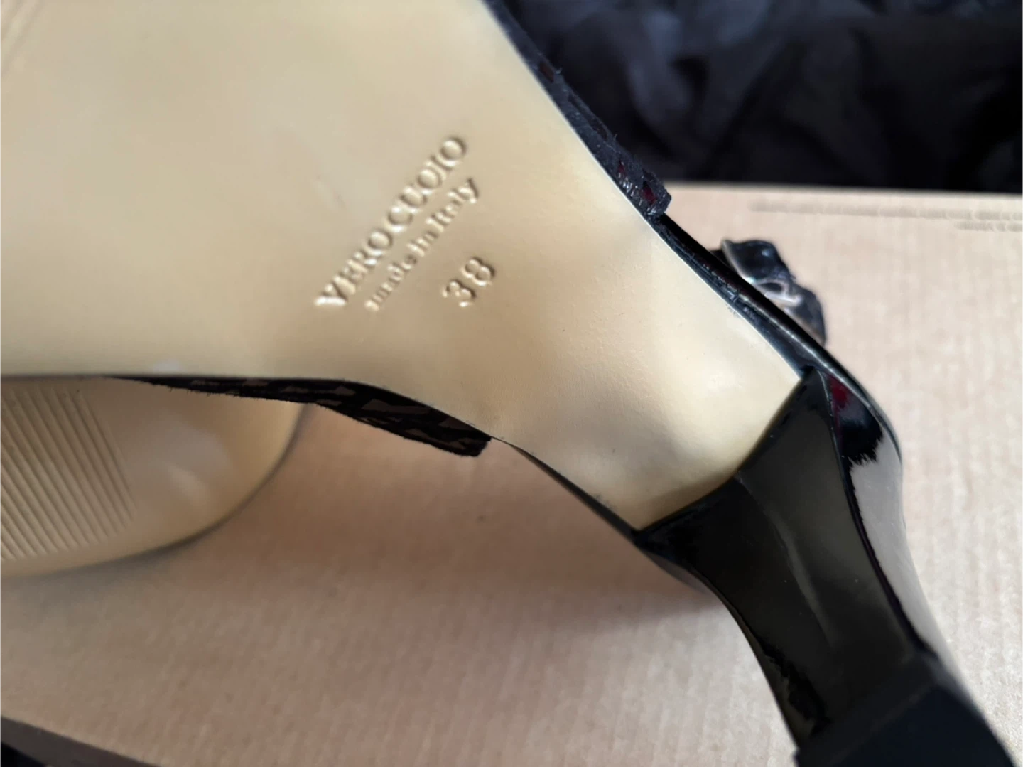 Black Comfort Vera Pelle Peep Toe Heels - Size 38 - photo 3