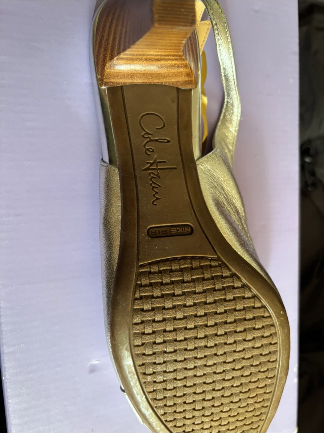 Cole Haan Silver Slingback Heels size 7.5 - photo 3