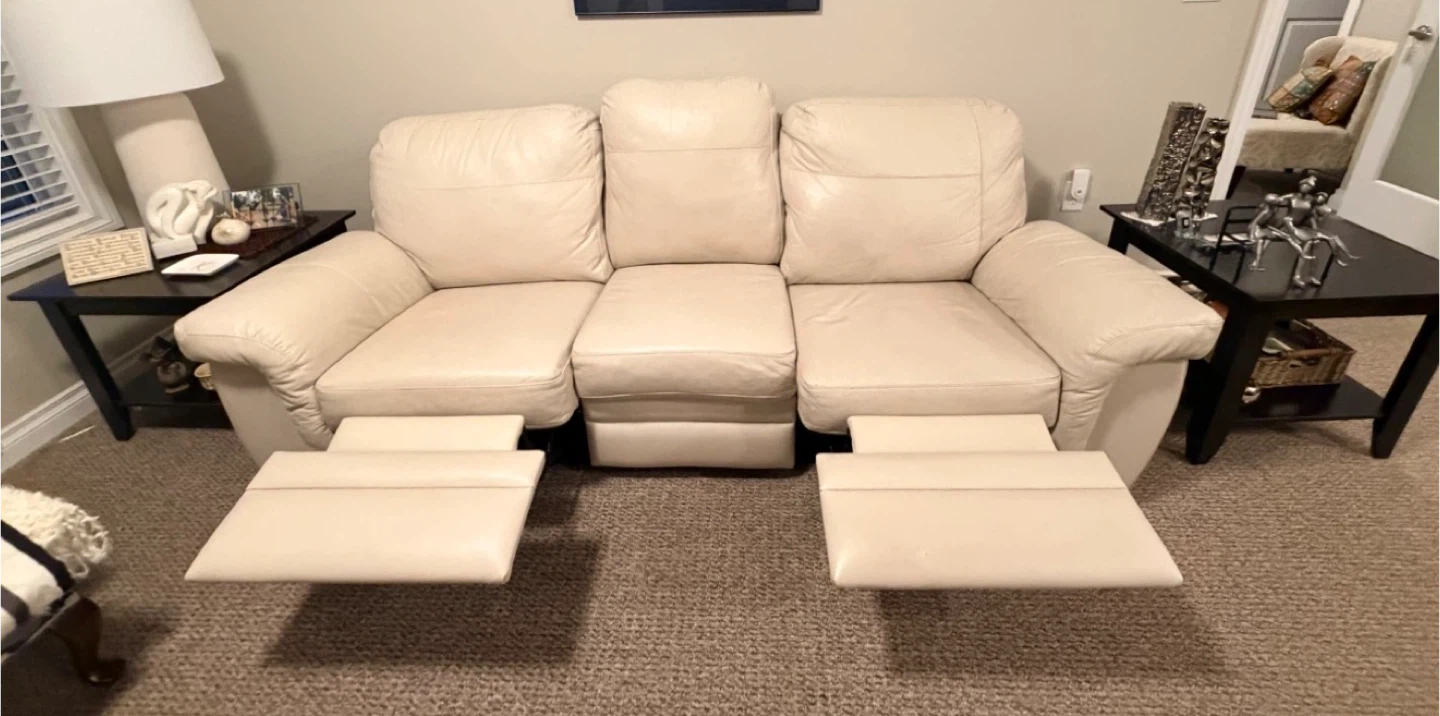 Brunswick Sofa Recliner by Palliser Furniture – Cream Leather - photo 2