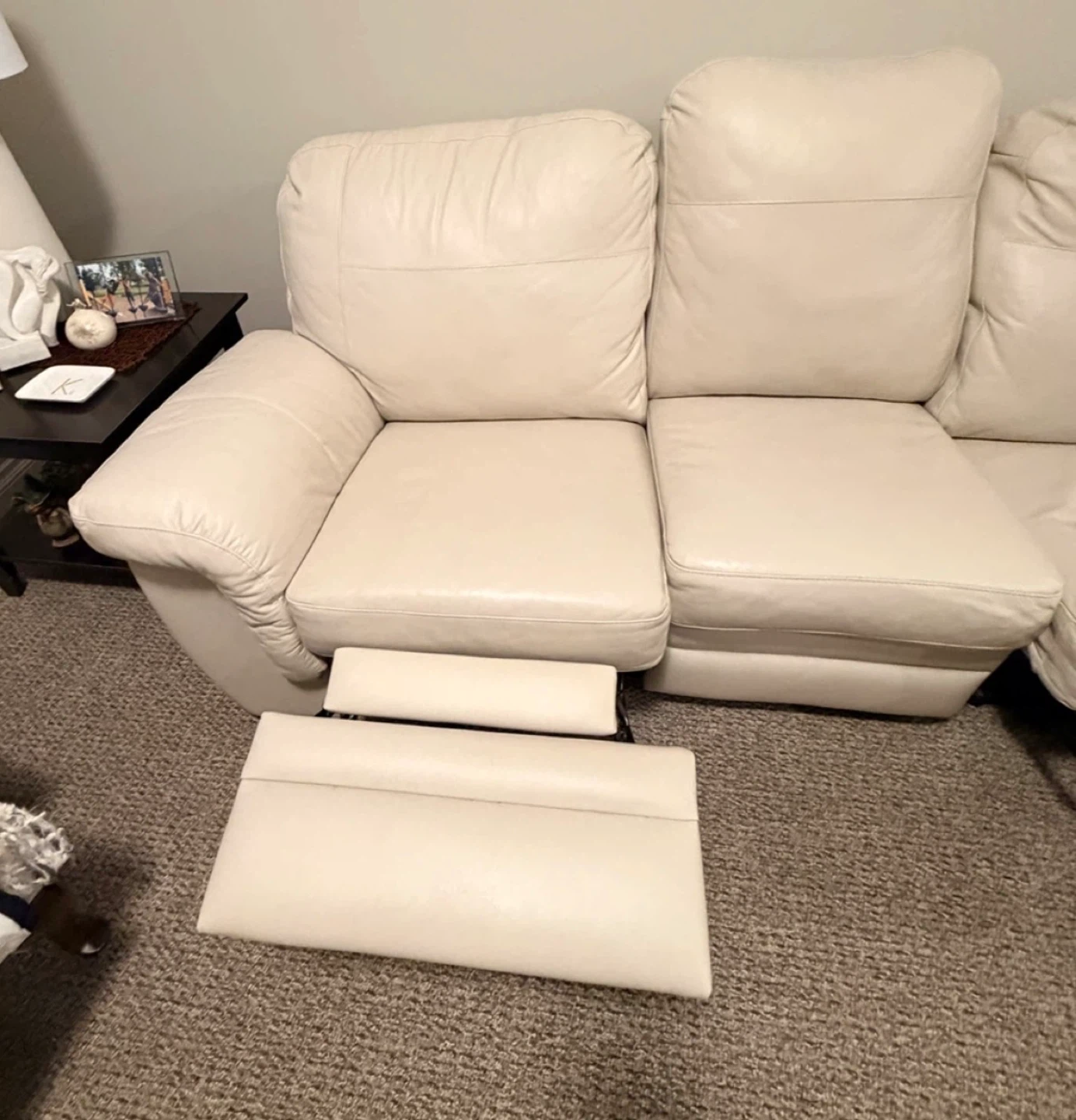 Brunswick Sofa Recliner by Palliser Furniture – Cream Leather - photo 3