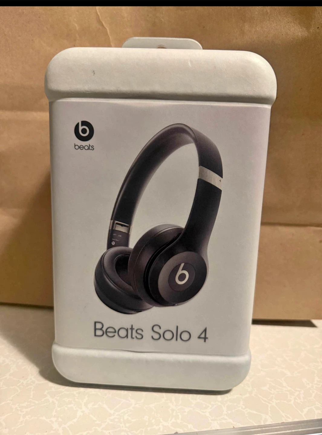 Beats Solo 4 Wireless On-Ear Headphones - photo 2