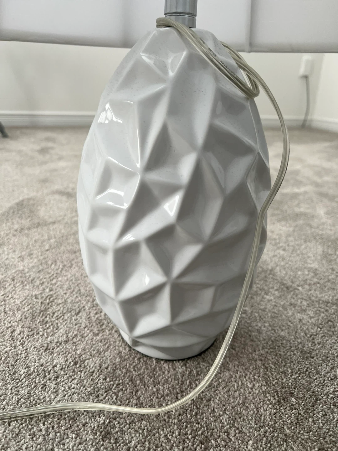 White Geometric Table Lamp ikea - photo 2