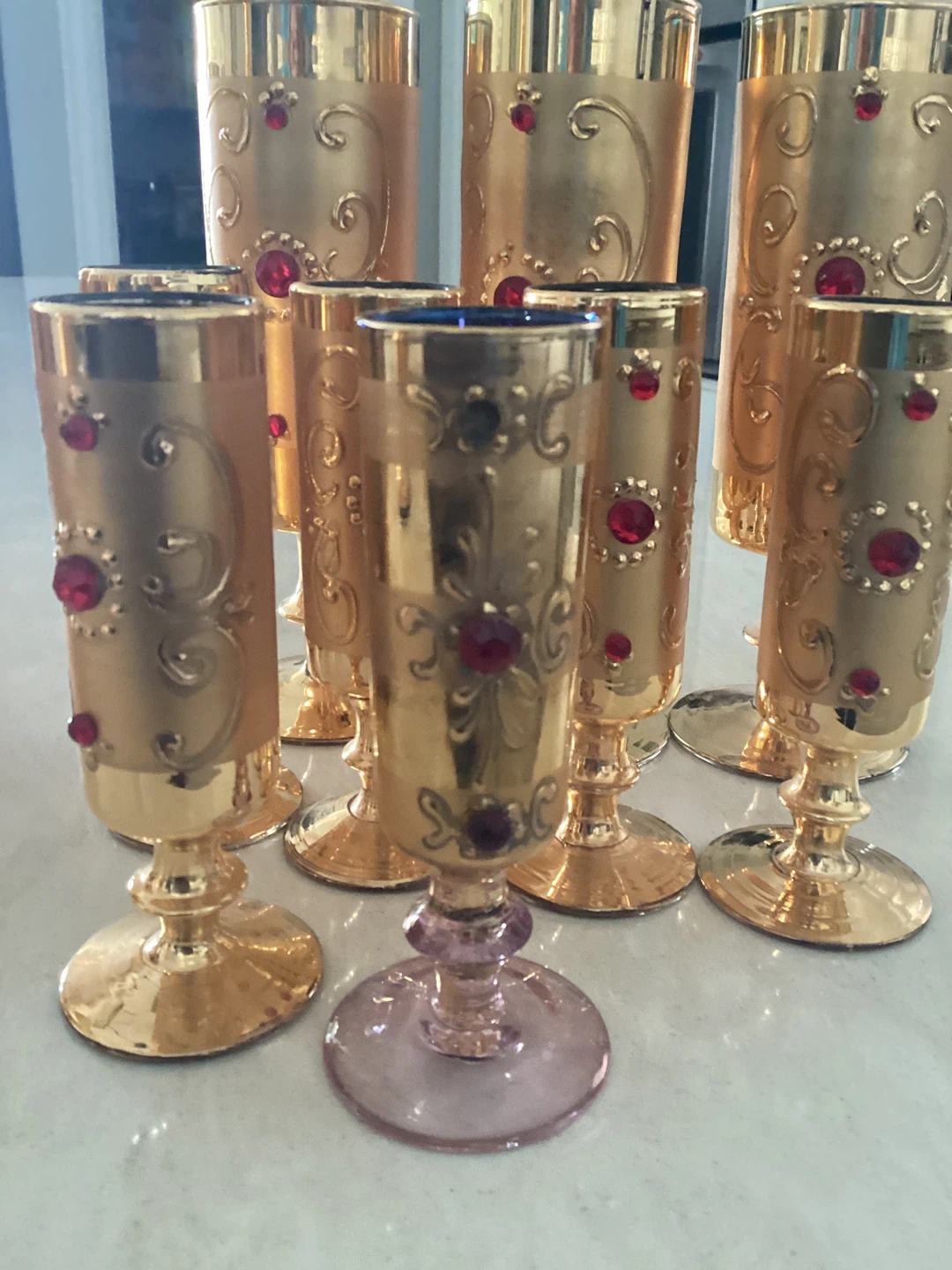 VINTAGE DECANTER & GOBLET SET - photo 3