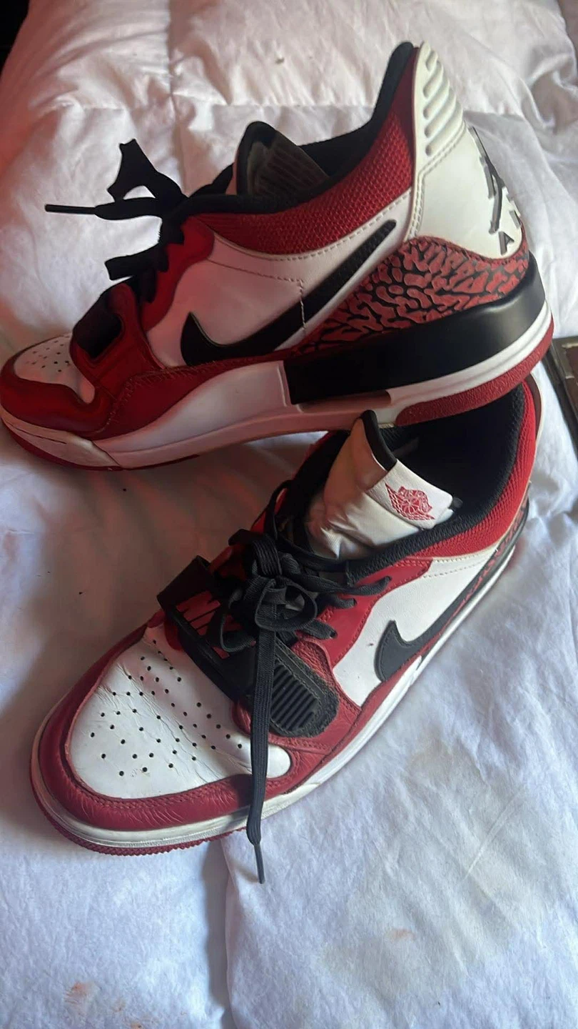 Nike Air Jordan Legacy Low Red