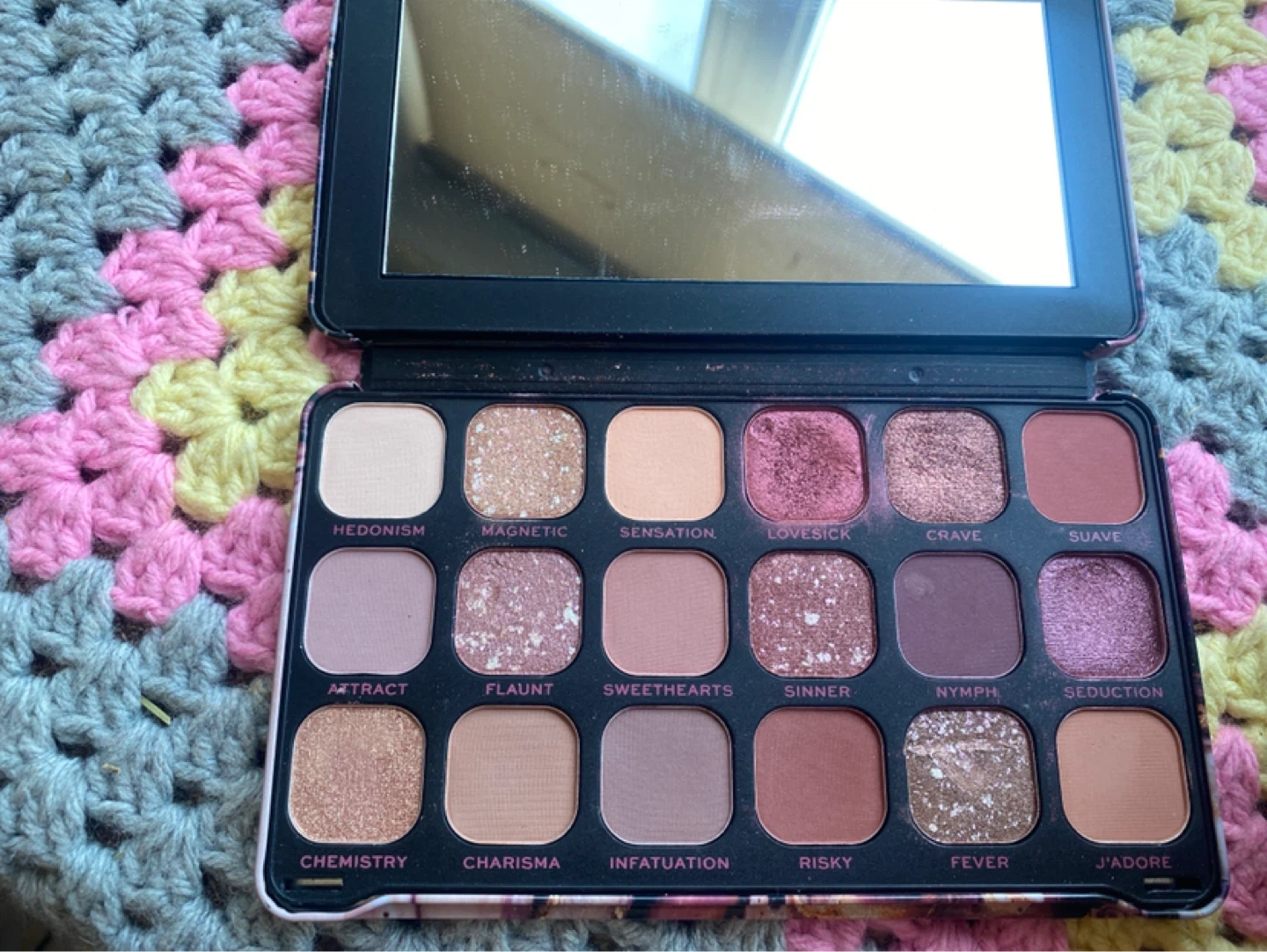 Revolution Forever Flawless Eyeshadow Palette - photo 2
