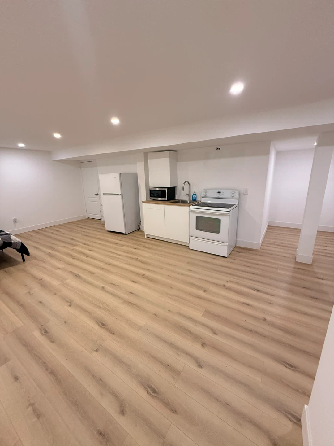 Private Basement For Rent - photo 2